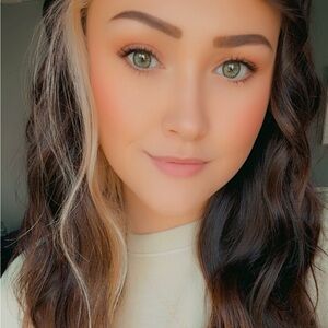 Meet your Posher, Falyn